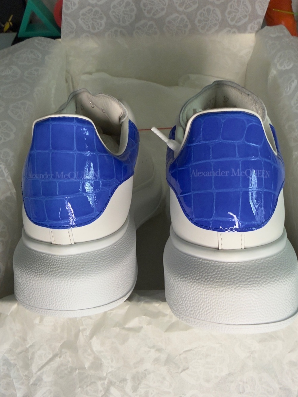 Alexander McQueen Women Oversized Sneakers - White and Blue - Picture 9 of 11